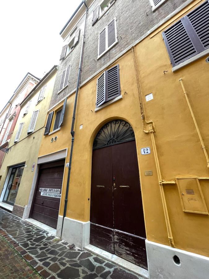 Maison Vert Appartamento In Centro Storico A Модена Экстерьер фото
